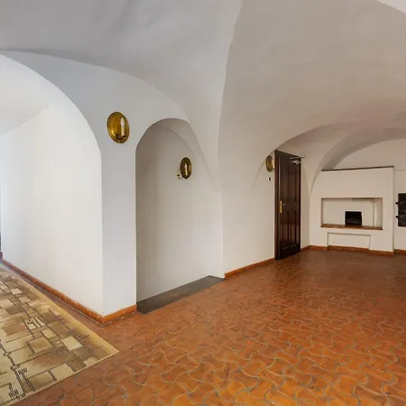 Casa Cu Cerb
